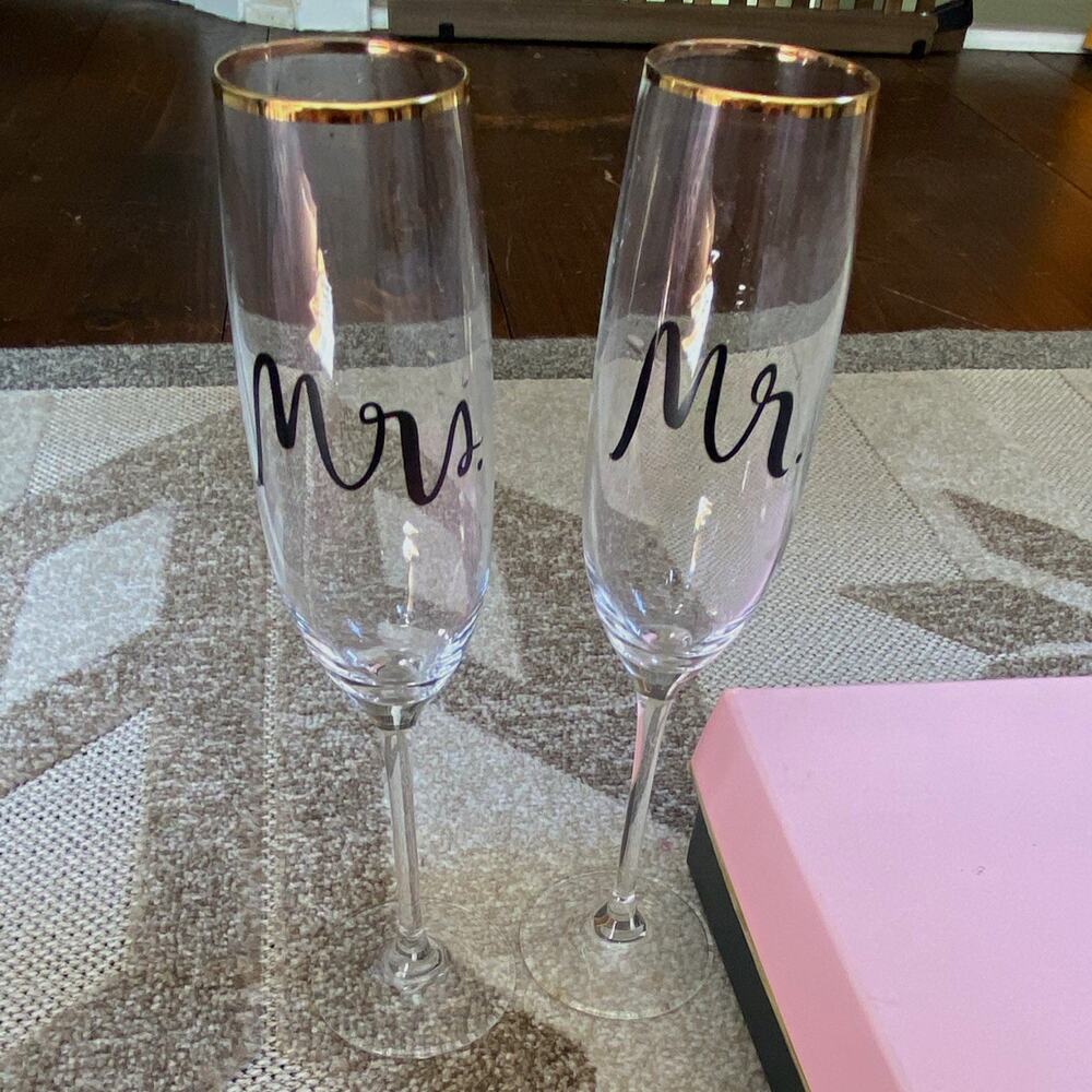 Kate Spade New York Mr & Mrs Champagne Flutes Gold Rim Set of 2 175ml